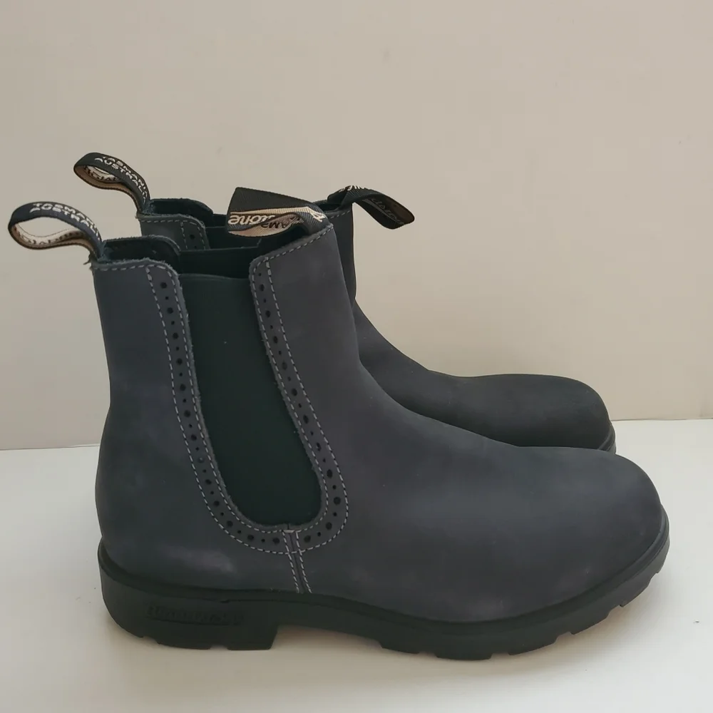 New Blundstone 1630 Rustic Black Chelsea Boots - Picture 5 of 7